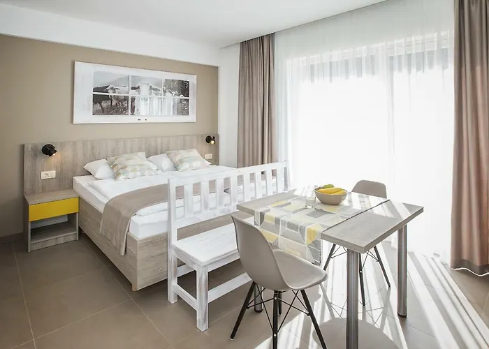 Capic Niko Apartment