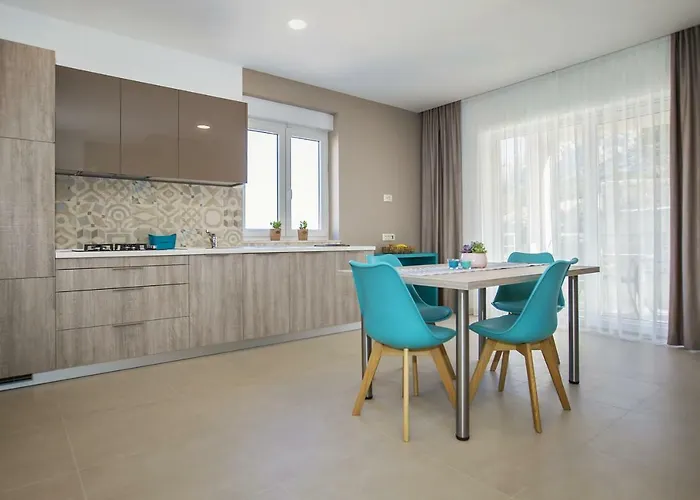 Capic Niko Apartment *