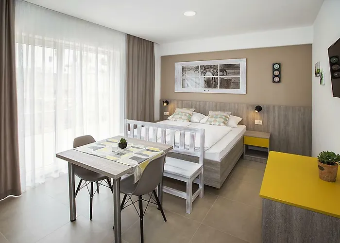 Capic Niko Apartment