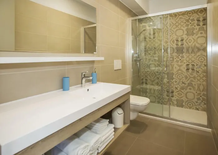 Capic Niko Apartment *