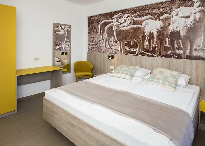 Capic Niko Apartment *